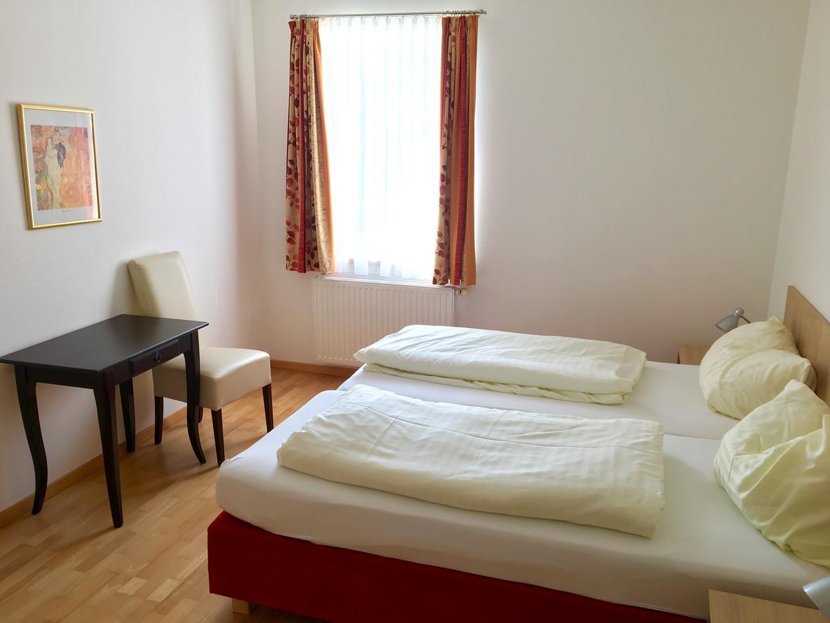 Apfelwirt Hotel Stubenberg Buitenkant foto